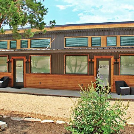Green Acres Cottages - Wimberley Suite Extérieur photo