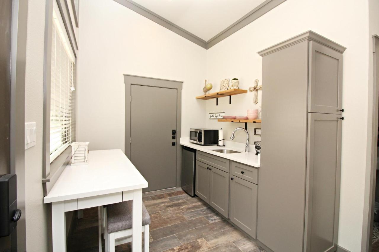 Green Acres Cottages - Wimberley Suite Extérieur photo